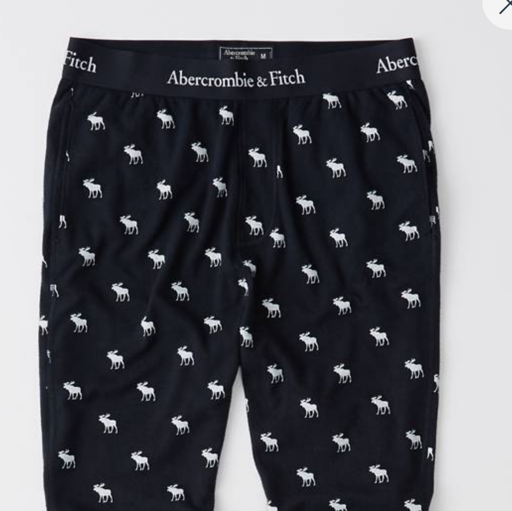 Men's 2 chinos 2polo,1 shirt one specialty sleepwe